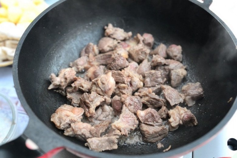Cách nấu bò kho đơn giản, ngon mềm, không cần gói gia vị vẫn thơm nức mũi - 8