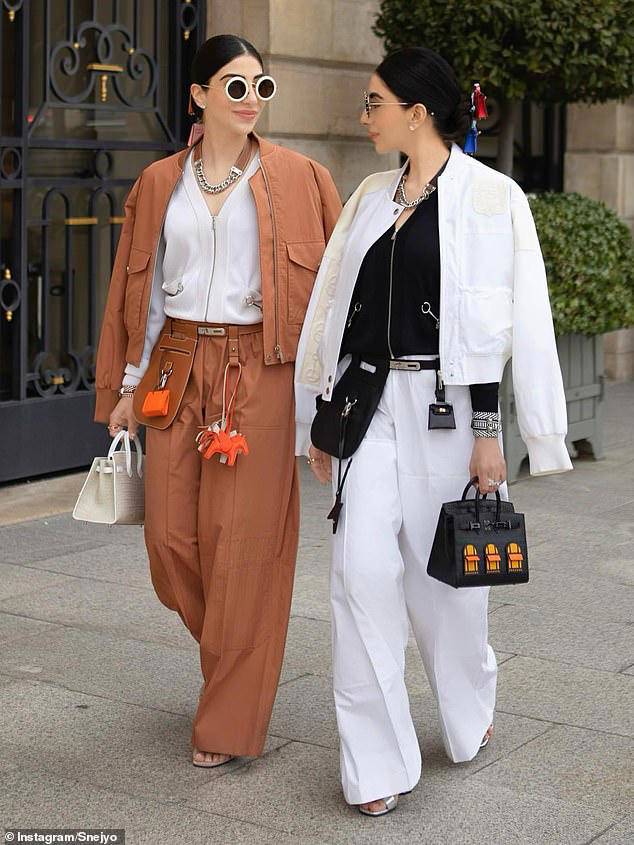 Cặp chị em "nổi như cồn" biến túi 100 triệu thành kẹp tóc, gu thời trang xa hoa chưa từng có trên thế giới - 16