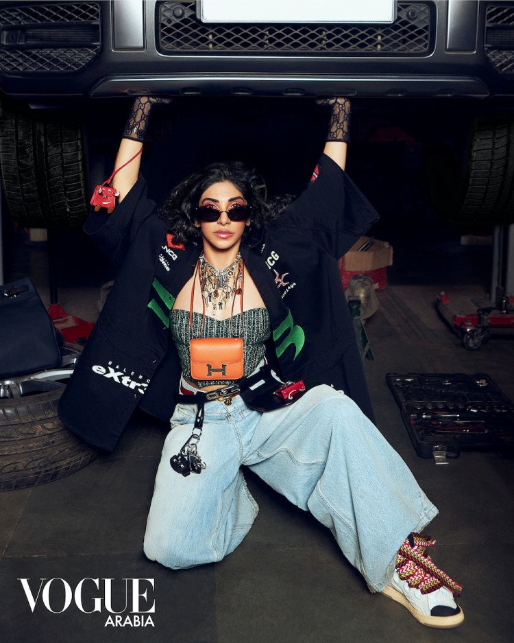 Cặp chị em "nổi như cồn" biến túi 100 triệu thành kẹp tóc, gu thời trang xa hoa chưa từng có trên thế giới - 11