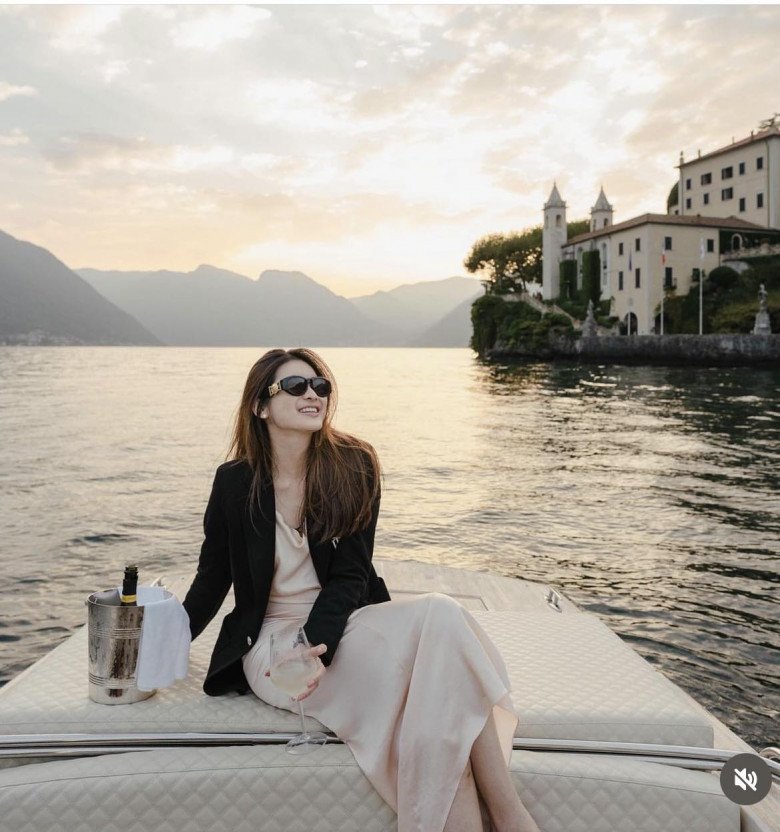 &#34;Rich Kid&#34; Thái Lan nổi đình đám MXH với clip mua sắm không nhìn giá, sở hữu BST túi hiệu hàng tỷ đồng - 5