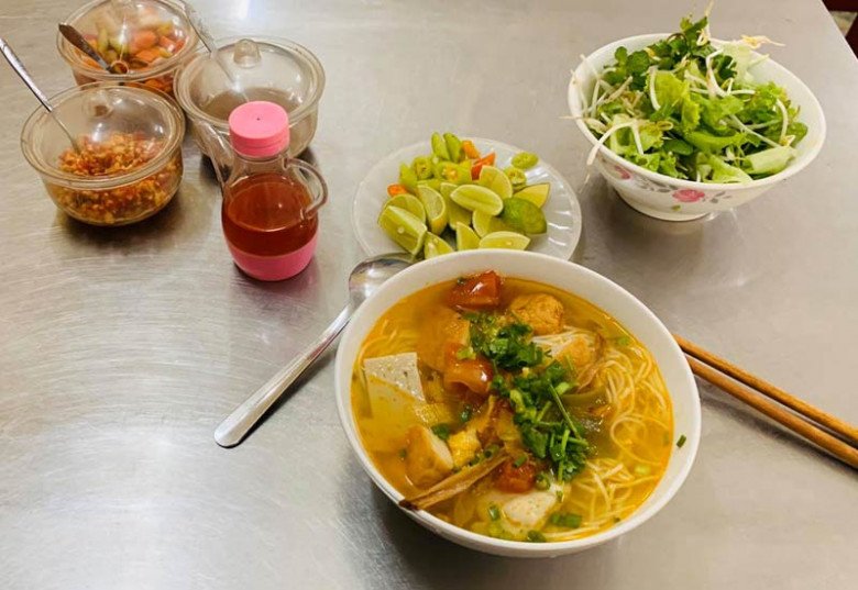 Thưởng thức tô bún đậm vị biển của Đà Nẵng: Ghé ngay 6 địa chỉ đông khách bậc nhất này! - 6