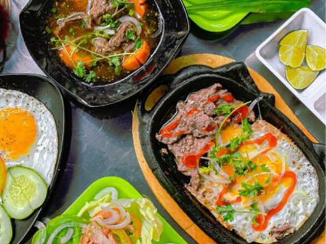 "Lạc trôi" vào thiên đường ăn uống Ao Sen, thực khách mê mẩn món bún riêu cá thơm ngon chỉ 30.000 đồng - 6