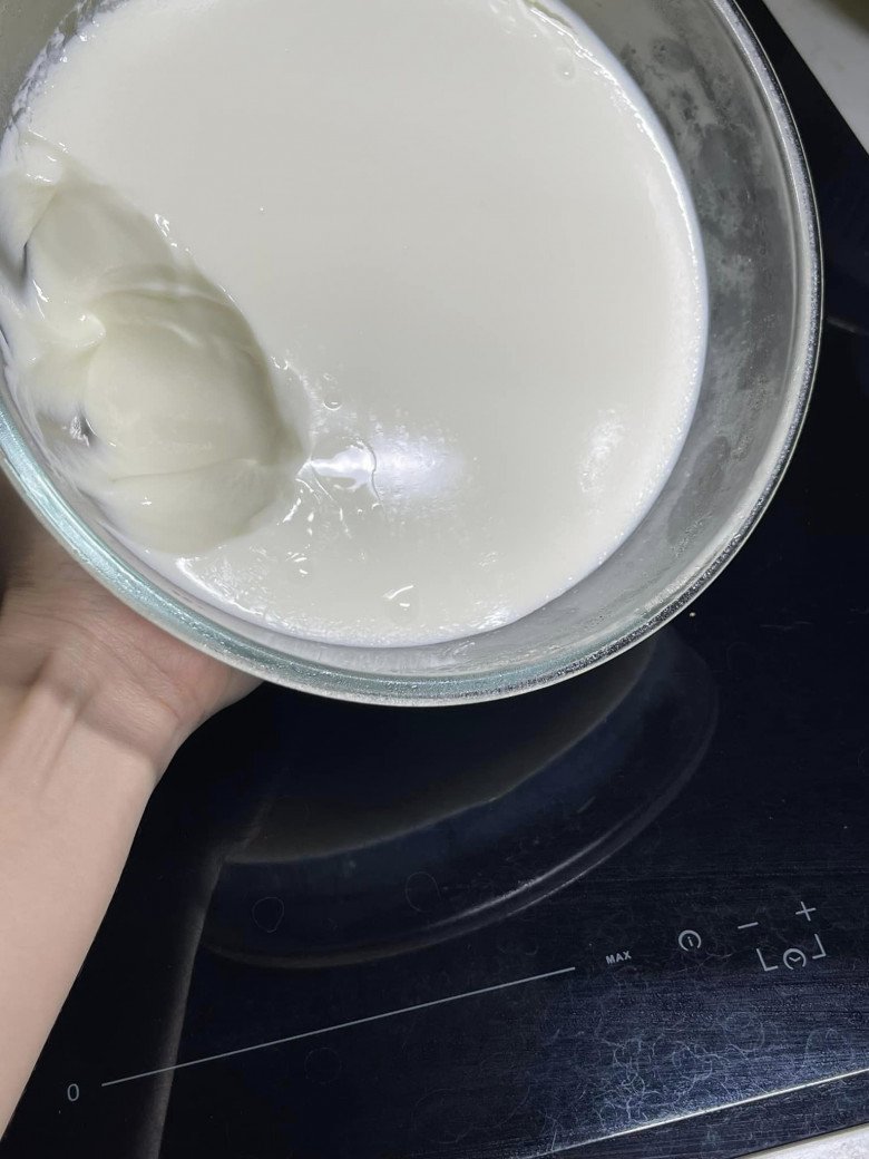 Cách làm sữa chua úp ngược chỉ trong 10 phút, mịn mượt, núng nính không bị đá dăm - 3