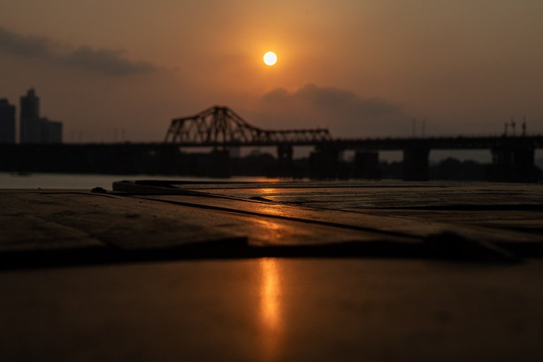 4 địa điểm ngắm hoàng hôn &#34;view triệu đô&#34; ở Hà Nội thu hút giới trẻ dịp nghỉ lễ - 4