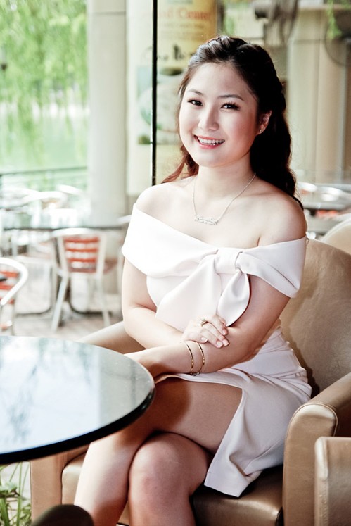 Nhan sắc của nữ ca sĩ bị đồn sang Mỹ sinh con: Thời thiếu nữ mũm mĩm, hiện tại thay đổi 180 độ - 3