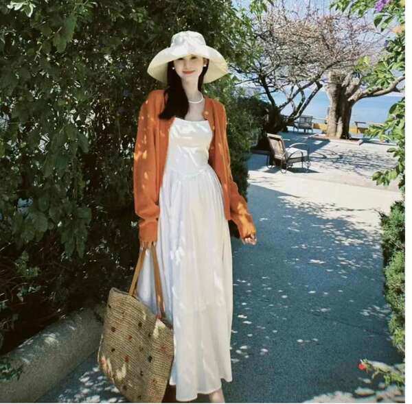 10 outfit toàn áo quần bình dân nhưng ai diện lên cũng đẹp, trông như &#34;yêu nữ hàng hiệu&#34; - 4