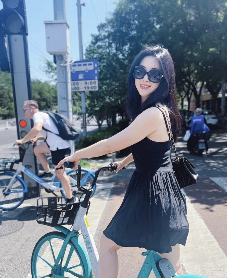 Nhan sắc mỹ nhân vượt Chi Pu đẹp nhất Đạp gió 2023, có ba bí quyết để giữ kỷ lục sắc đẹp - 8
