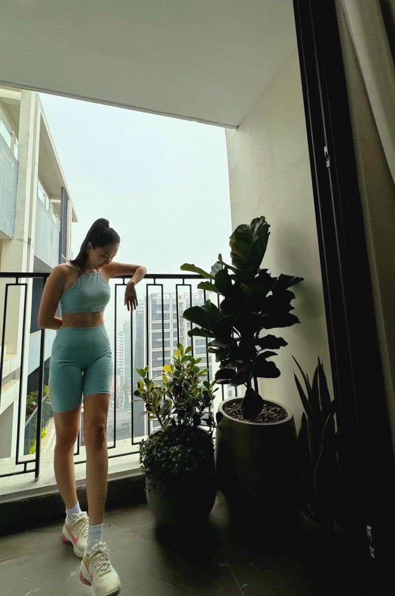 Mai Ngọc hậu ly hôn vừa có màn &#34;xuống tóc&#34;, thay đổi về nhan sắc để trẻ như gái 18 - 3