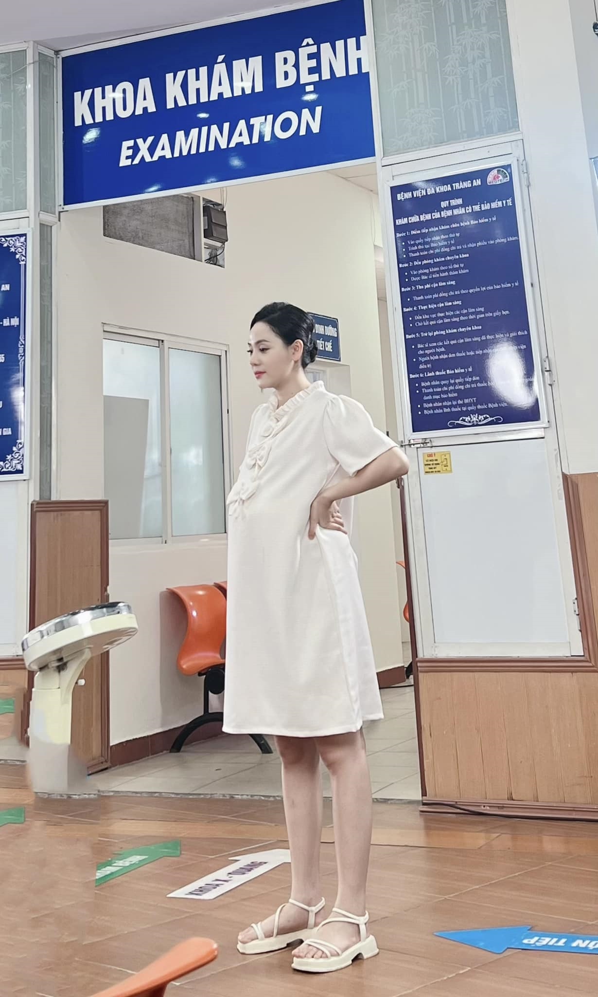 &#34;Tình tin đồn&#34; khoe bụng bầu, Việt Anh: &#34;Cứ đẻ xong đi rồi tính&#34; - 1