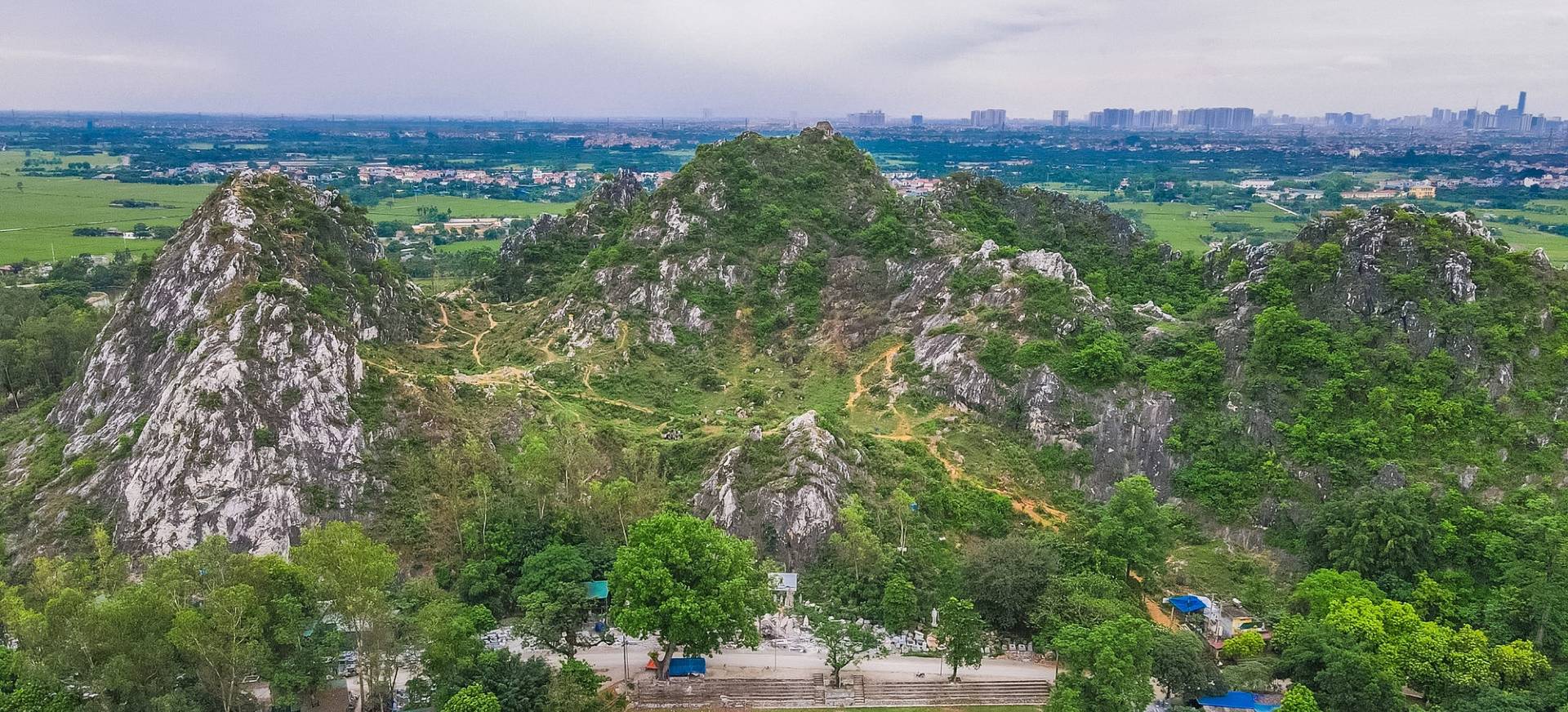 Ở Hà Nội có một “cao nguyên đá Hà Giang" không phải ai cũng biết, muốn đi chỉ cần chuẩn bị những thứ sau!