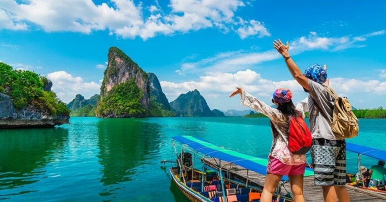 Những món đồ tuyệt đối bạn không nên &#34;bỏ ở nhà&#34; để có chuyến du lịch một mình hoàn hảo - 1