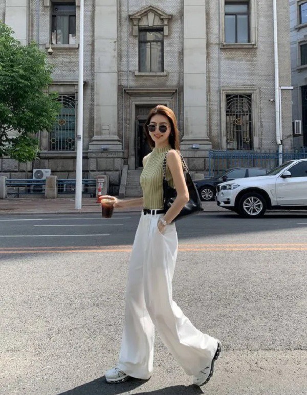 10 outfit phù hợp nhất để diện ra sân bay, vừa thoải mái vừa sành điệu như minh tinh - 5