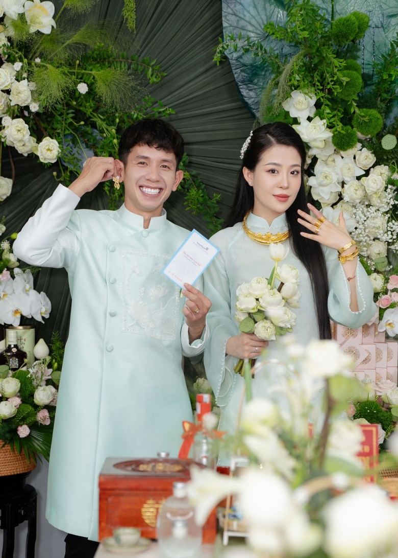 Sau Doãn Hải My, thêm một &#34;đại tiểu thư&#34; gia nhập làng WAGs Việt, nhan sắc xinh đẹp rạng rỡ đầy tri thức - 5