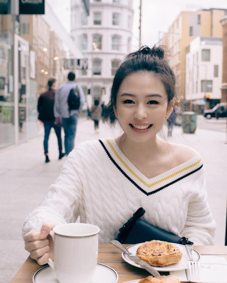 Con gái &#34;nữ hoàng gợi cảm&#34; đẹp vượt trội từ trong trứng, chỉ thay đổi một điểm liền kém sang - 3