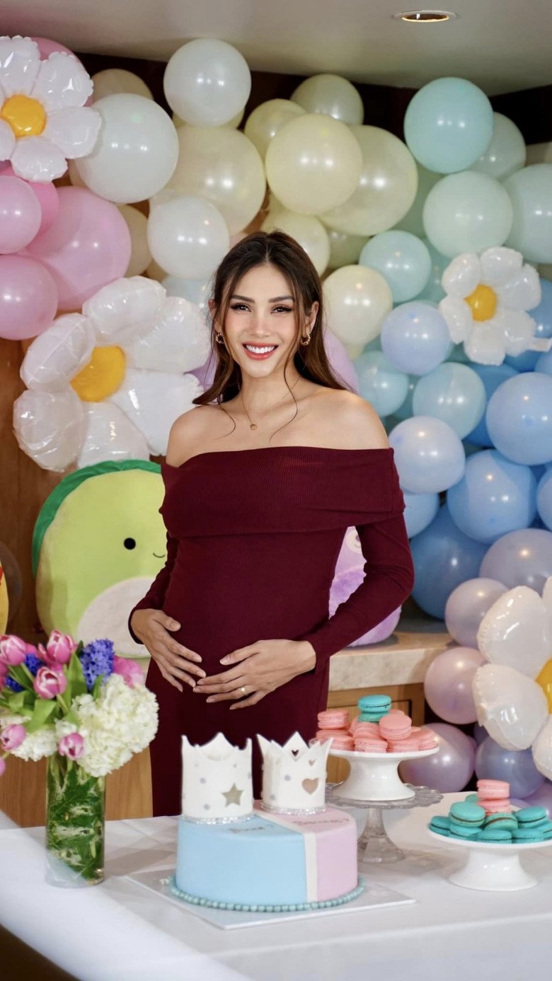 Tăng 10kg khi mang thai với chồng hơn 12 tuổi, &#34;mỹ nhân năm 2020&#34; tự tin diện lại bikini 5 năm trước - 14