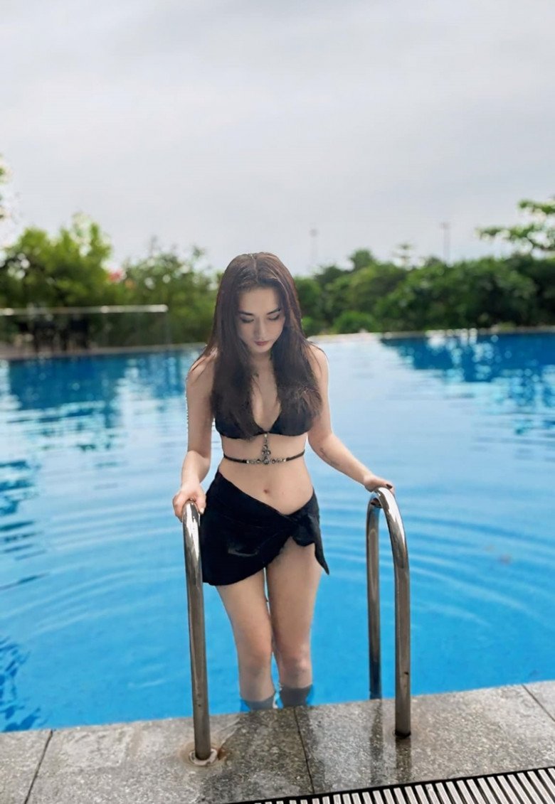 Nhan sắc cuốn hút của hotgirl dân tộc Thái - vợ &#34;tay giang hồ&#34; nức tiếng VTV: Eo thon, chân dài miên man - 1