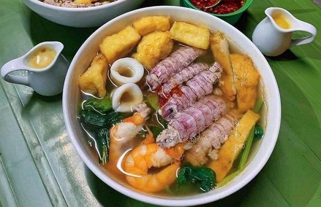 Ở Hà Nội, có một “thiên đường ăn vặt” mang tên Chùa Láng với menu ẩm thực trọn bộ 3 miền - 12