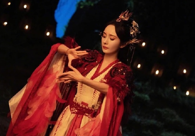 3 phim thất bại liên tục chỉ trong 1 tháng, Dương Mịch giờ là &#34;Nữ hoàng hết thời&#34; - 1