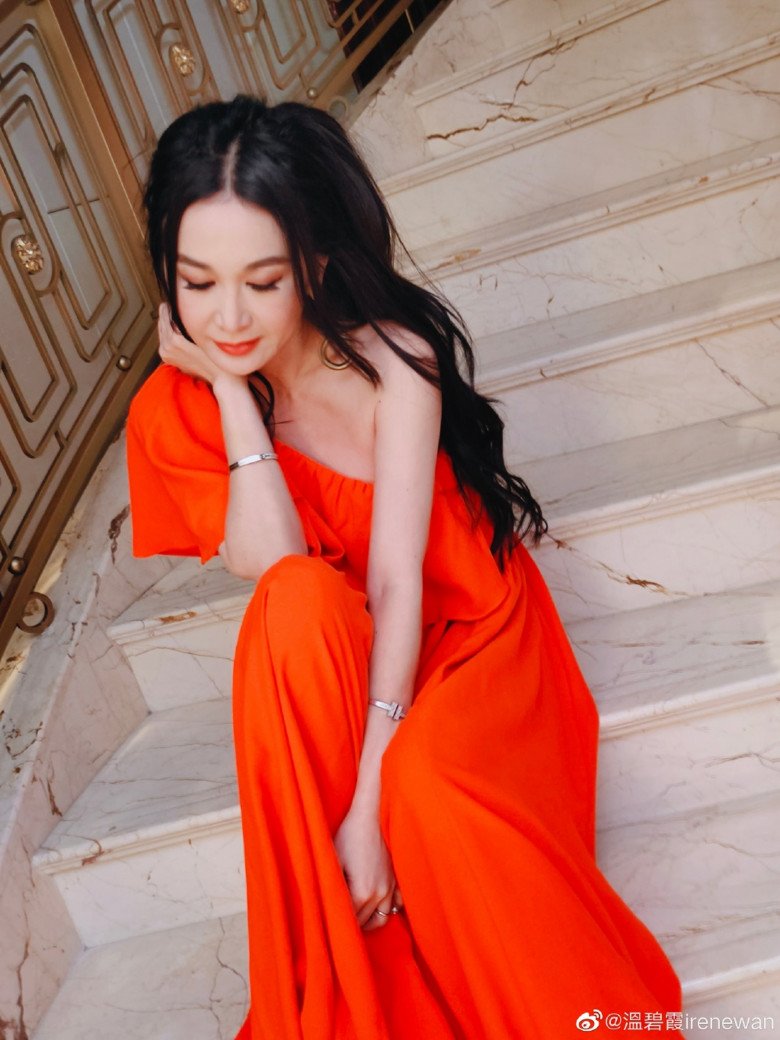 "Phan Kim Liên" quyến rũ nhất màn ảnh, U60 tự nhận đẹp như thiếu nữ nhưng bị soi vóc dáng thực ngỡ ngàng - 4