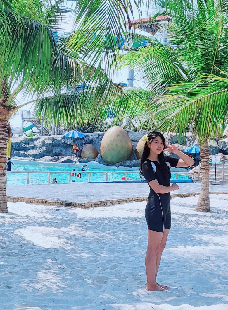 Ái nữ nhà Mạnh Trường 15 tuổi xinh như hoa hậu tương lai, sở hữu gu thời trang điệu đà nữ tính - 6
