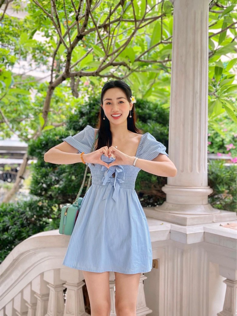 Chị em Á hậu bị &#34;ghét nhất&#34; showbiz, ở nhà chăm con mà lên đồ xinh như công chúa, cứ ngỡ gái còn son - 4