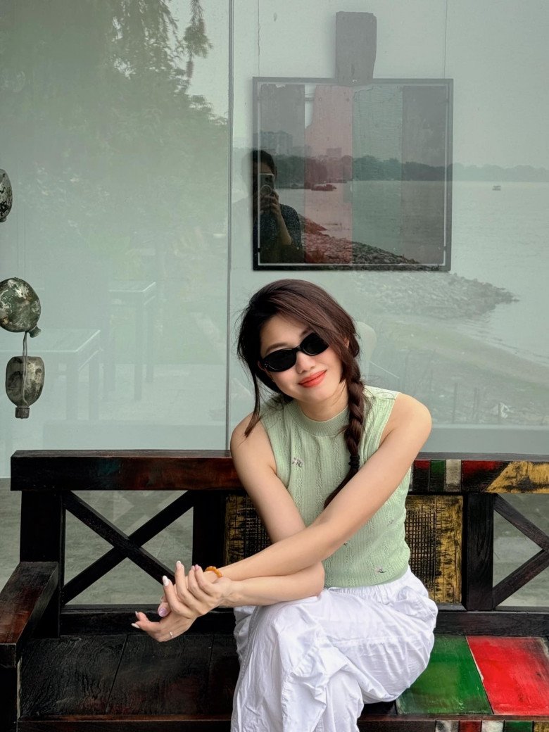 Chị em Á hậu bị &#34;ghét nhất&#34; showbiz, ở nhà chăm con mà lên đồ xinh như công chúa, cứ ngỡ gái còn son - 12