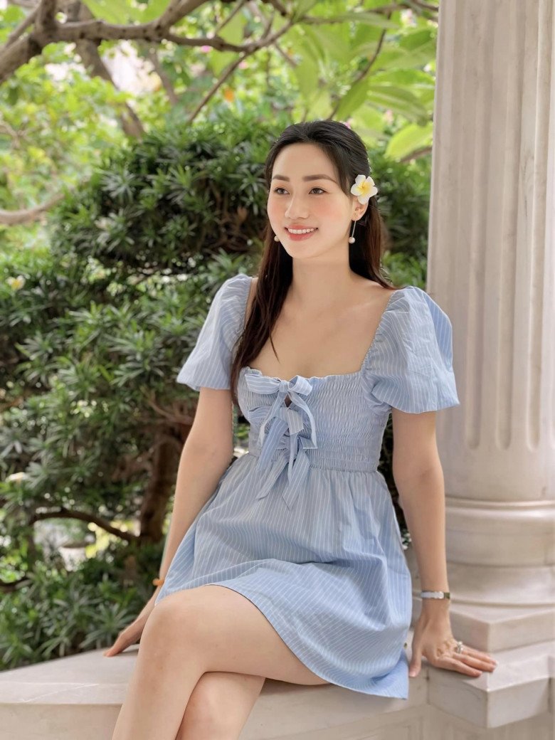 Chị em Á hậu bị &#34;ghét nhất&#34; showbiz, ở nhà chăm con mà lên đồ xinh như công chúa, cứ ngỡ gái còn son - 5