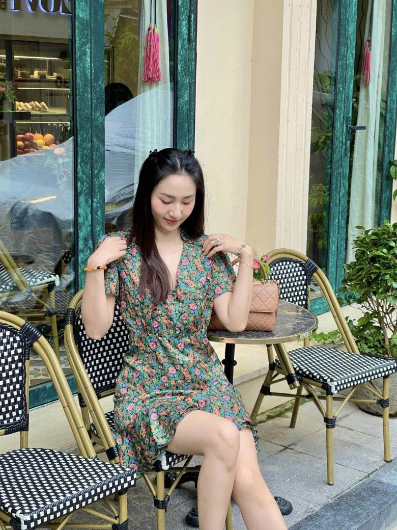 Chị em Á hậu bị &#34;ghét nhất&#34; showbiz, ở nhà chăm con mà lên đồ xinh như công chúa, cứ ngỡ gái còn son - 9