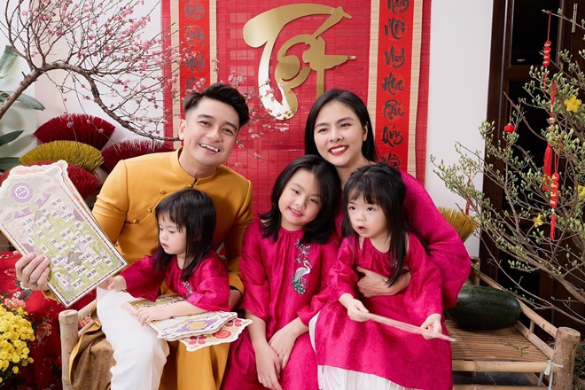 Vân Trang dỗi con gái 8 tuổi vì hỏi câu &#34;xát muối&#34;, 17 năm làm nghề mua được 2 biệt thự - 5