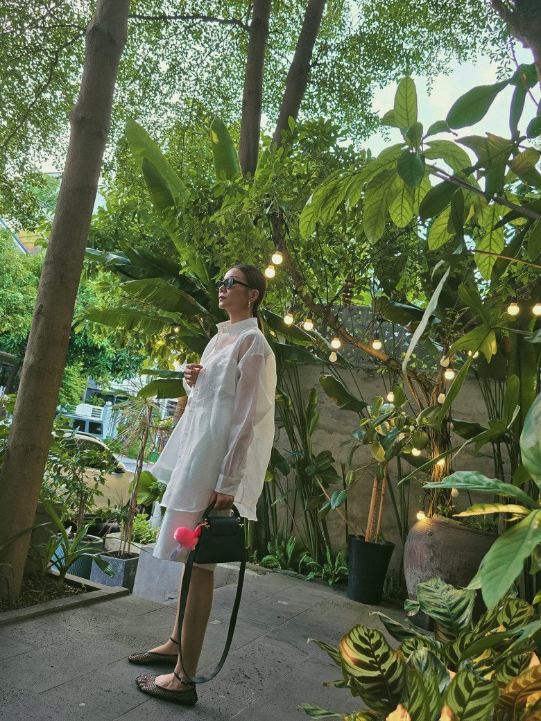 Hội chị đẹp Vbiz chỉ mê đi giày bệt, cứ học theo cách phối đồ thì chị em chỉ có sang trở lên - 5