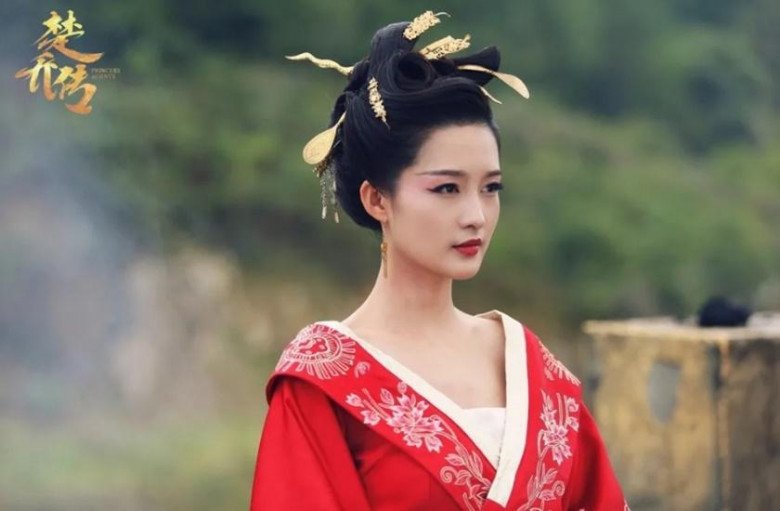 Mỹ nhân đè bẹp nhan sắc &#34;thần tiên tỷ tỷ&#34; mỗi ngày uống 2 cốc nước là &#34;máy bơm collagen&#34;, da dẻ nhẵn thín - 3