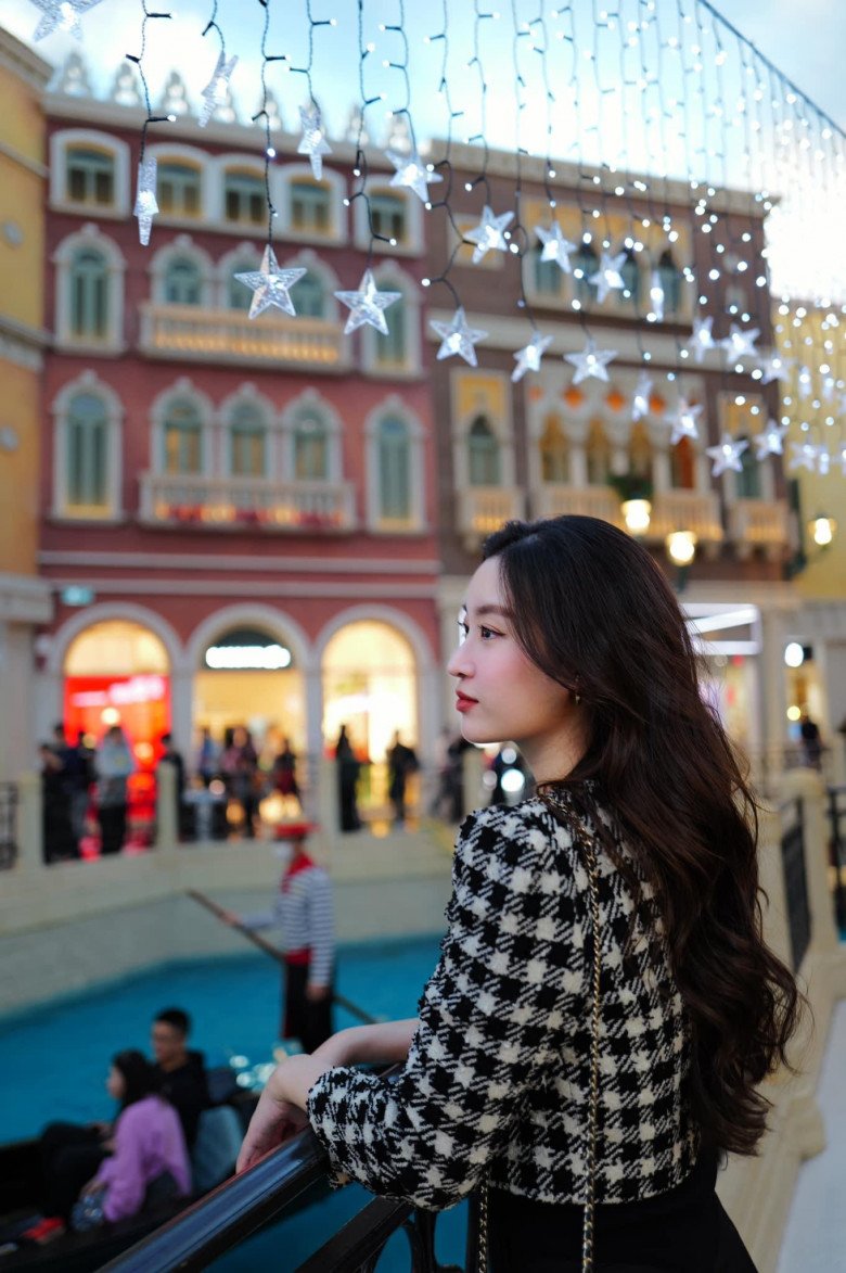 Đỗ Mỹ Linh sau sinh được khen một điểm vàng nhan sắc, hiếm mẹ bỉm nào giữ được - 3