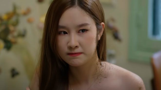 &#34;Tiểu tam&#34; phim giờ vàng bị dằn mặt bằng bột cà phê, ngoài đời xinh như hoa da trắng nõn - 2