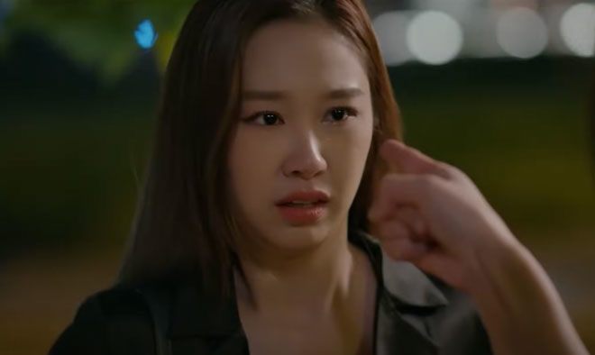 &#34;Tiểu tam&#34; phim giờ vàng bị dằn mặt bằng bột cà phê, ngoài đời xinh như hoa da trắng nõn - 3