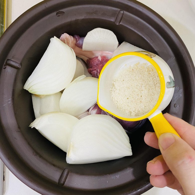 Cách nấu hủ tiếu bò viên thơm ngon, chuẩn vị của mẹ đảm Sài Gòn - 6