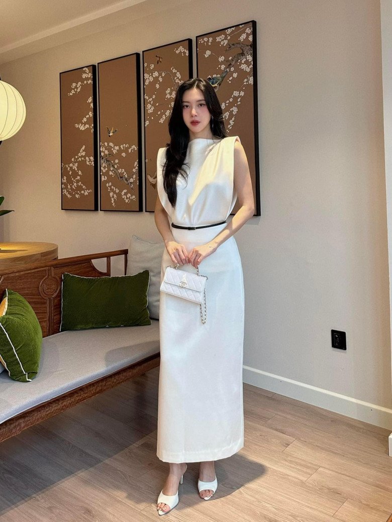 &#34;Tình cũ&#34; Sơn Tùng - MTP là cựu tiếp viên hàng không, 365 ngày mặc màu trắng vẫn đẹp khó tả - 10
