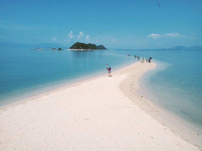 Trải nghiệm đi bộ xuyên biển cực độc đáo: 5 con đường giữa biển siêu đẹp ở Việt Nam! - 4