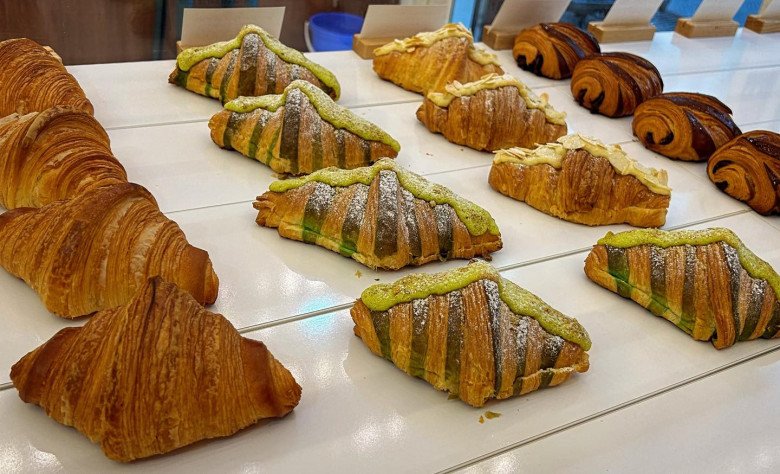 Giới trẻ rỉ tai nhau 5 tiệm bánh Croissant &#34;đỉnh&#34; nhất Hà Nội - 3