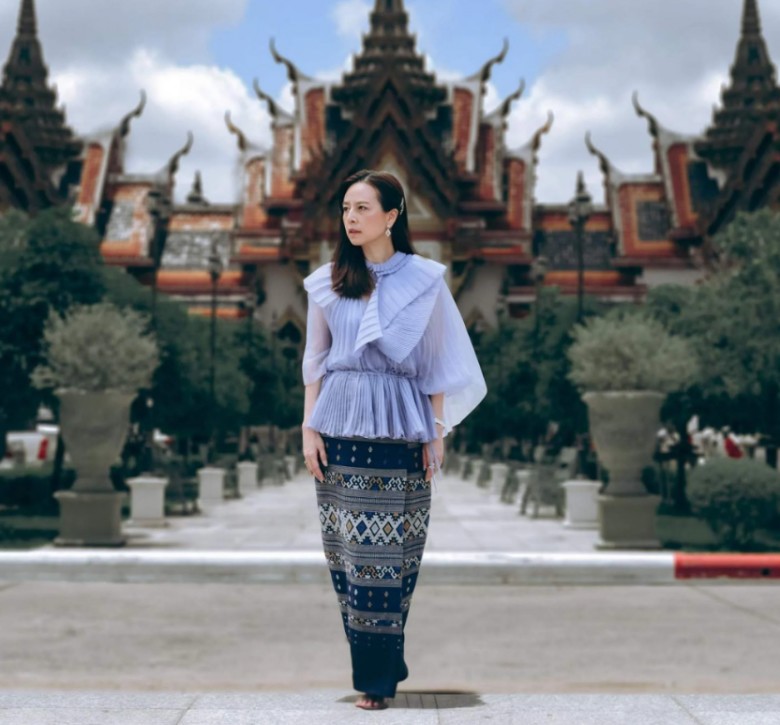 Nữ chủ tịch đầu tiên của liên đoàn bóng đá là &#34;thiên kim tiểu thư&#34; gia thế khủng, U60 ăn mặc &#34;hack&#34; tuổi hơn gái trẻ - 4