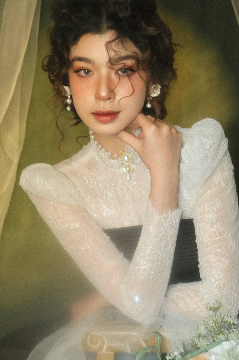 Con gái &#34;vua bãi rác&#34; nổi tiếng màn ảnh Việt tuổi 19 xinh như gái Tây, ăn mặc cá tính, ngầu y hệt bố - 7