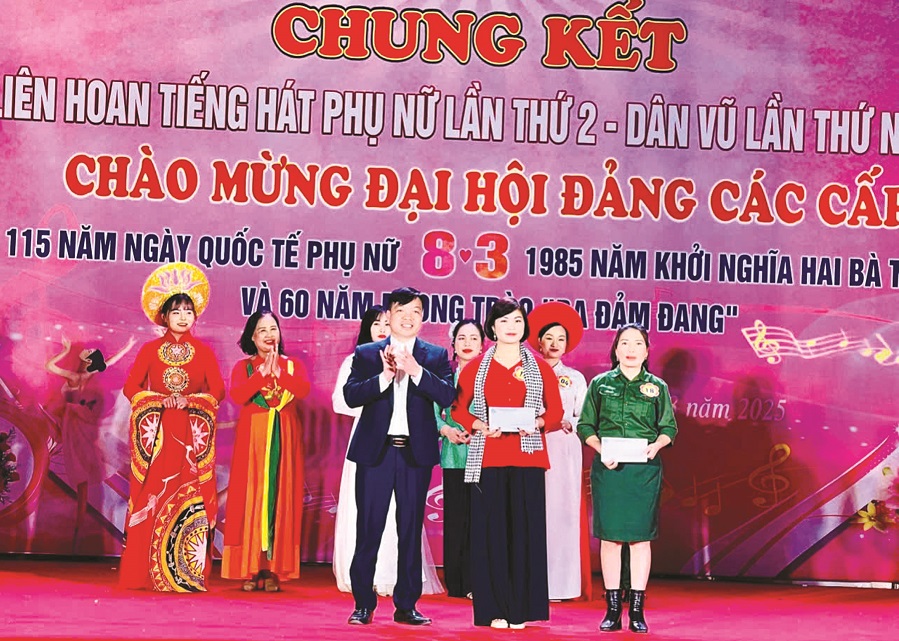 Cùng phụ nữ dân tộc thay đổi “nếp nghĩ, cách làm” - 1