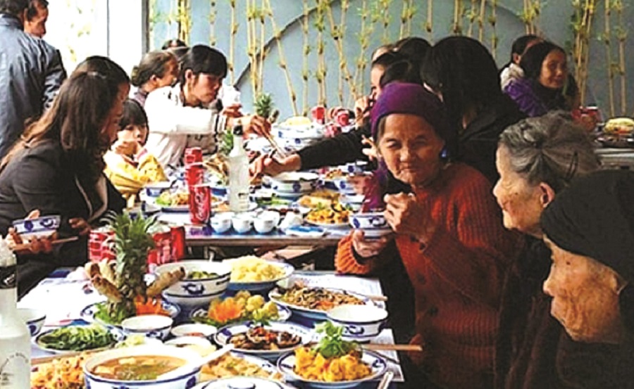 Một ngày hai lần làm giỗ cha... - 1