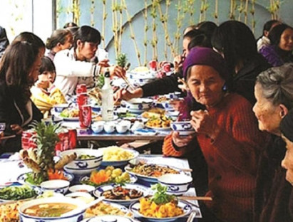 Một ngày hai lần làm giỗ cha...