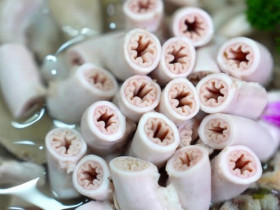 Lòng se điếu là gì mà đắt đỏ, dân sành ăn săn lùng? Cách chọn lòng chuẩn và luộc ngon giòn không bị hôi
