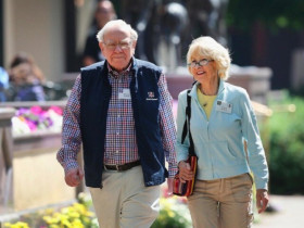 Tỷ phú Warren Buffett: Không phải nhan sắc hay trí tuệ, muốn hôn nhân bền vững hãy chọn người thế này