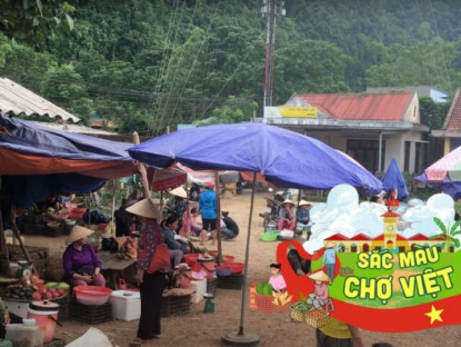 Về Quảng Bình ghé khu chợ hút nghìn lượt khách nhờ vị trí cực đặc biệt