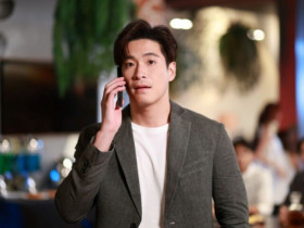 Anh rể vào khách sạn với người phụ nữ lớn tuổi, lúc sau, tôi nhận được cuộc gọi khẩn của anh ấy