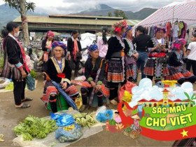 Về Lai Châu ghé một trong những phiên chợ lớn và nổi tiếng nhất vùng, chuyên bán đồ rừng núi hiếm nơi khác có
