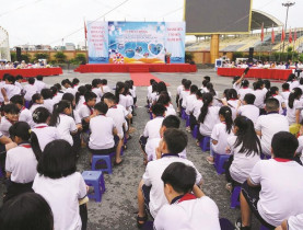 Cùng trẻ đón hè an toàn