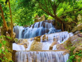 Con suối nằm ẩn trong rừng sâu ở An Giang, được ví như "thiên đường thu nhỏ", chinh phục du khách bằng cảnh quan hùng vĩ